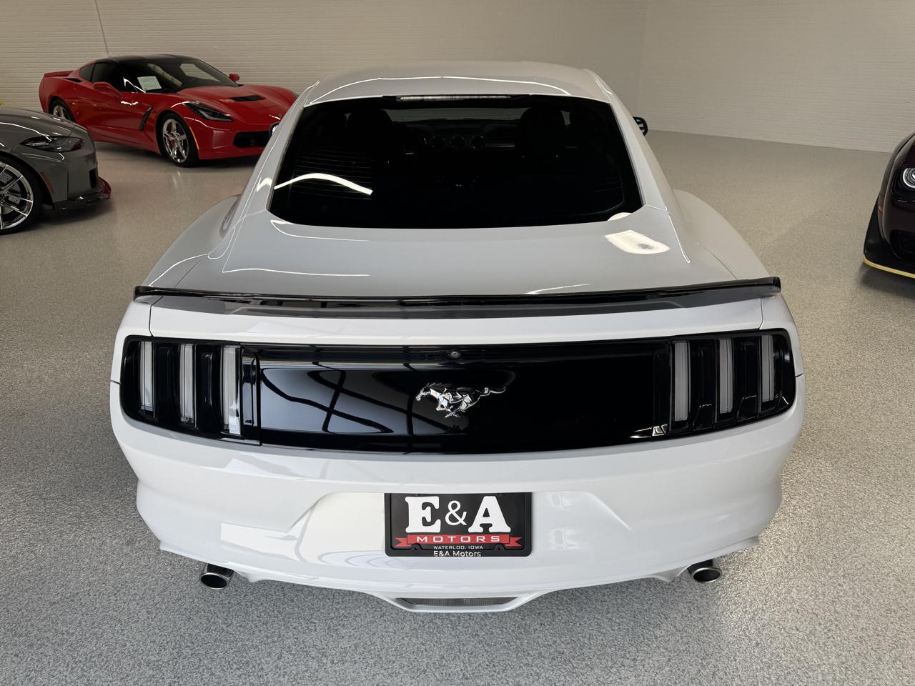Ford Mustang 2dr Fastback EcoBoost 2016
