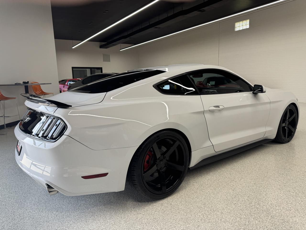 Ford Mustang 2dr Fastback EcoBoost 2016