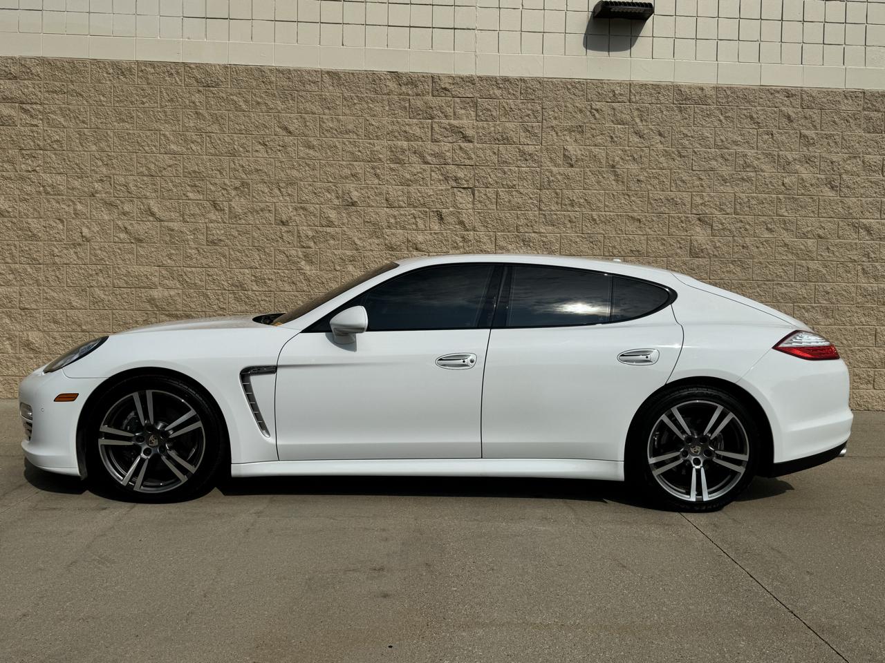 Porsche Panamera 4dr HB 4 2013