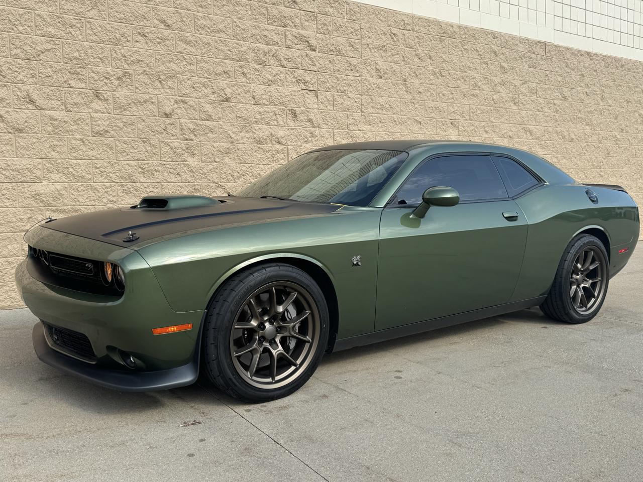 Dodge Challenger  2020