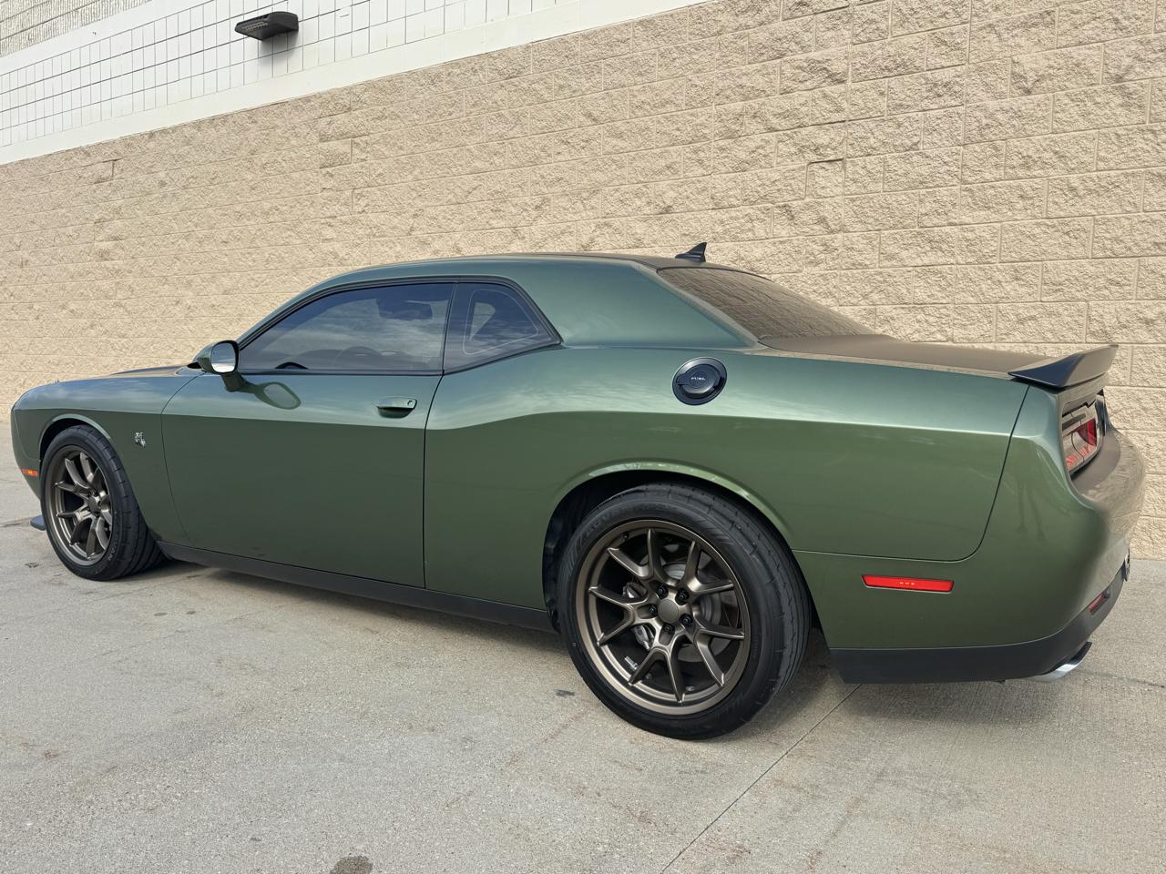 Dodge Challenger  2020