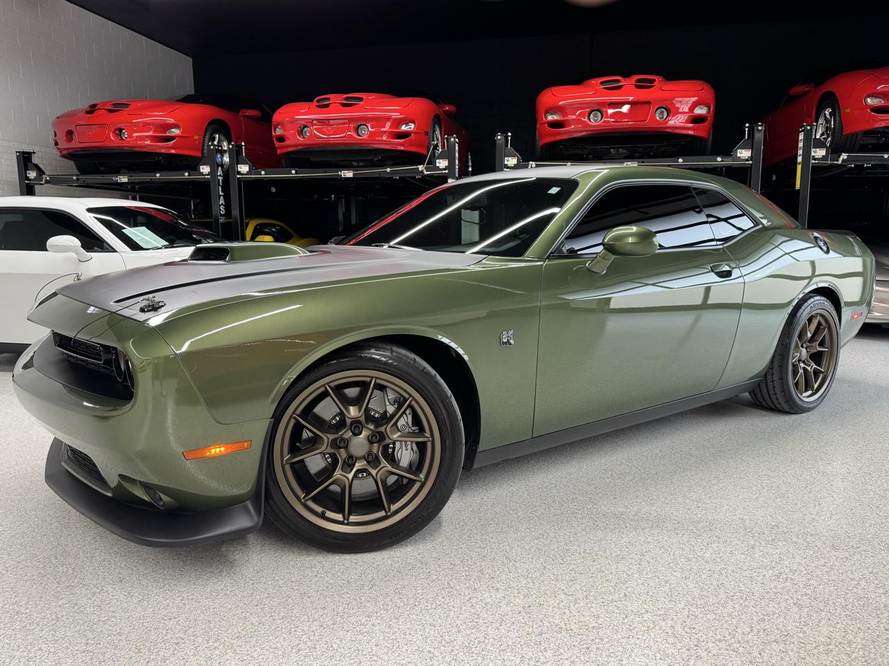 Dodge Challenger  2020