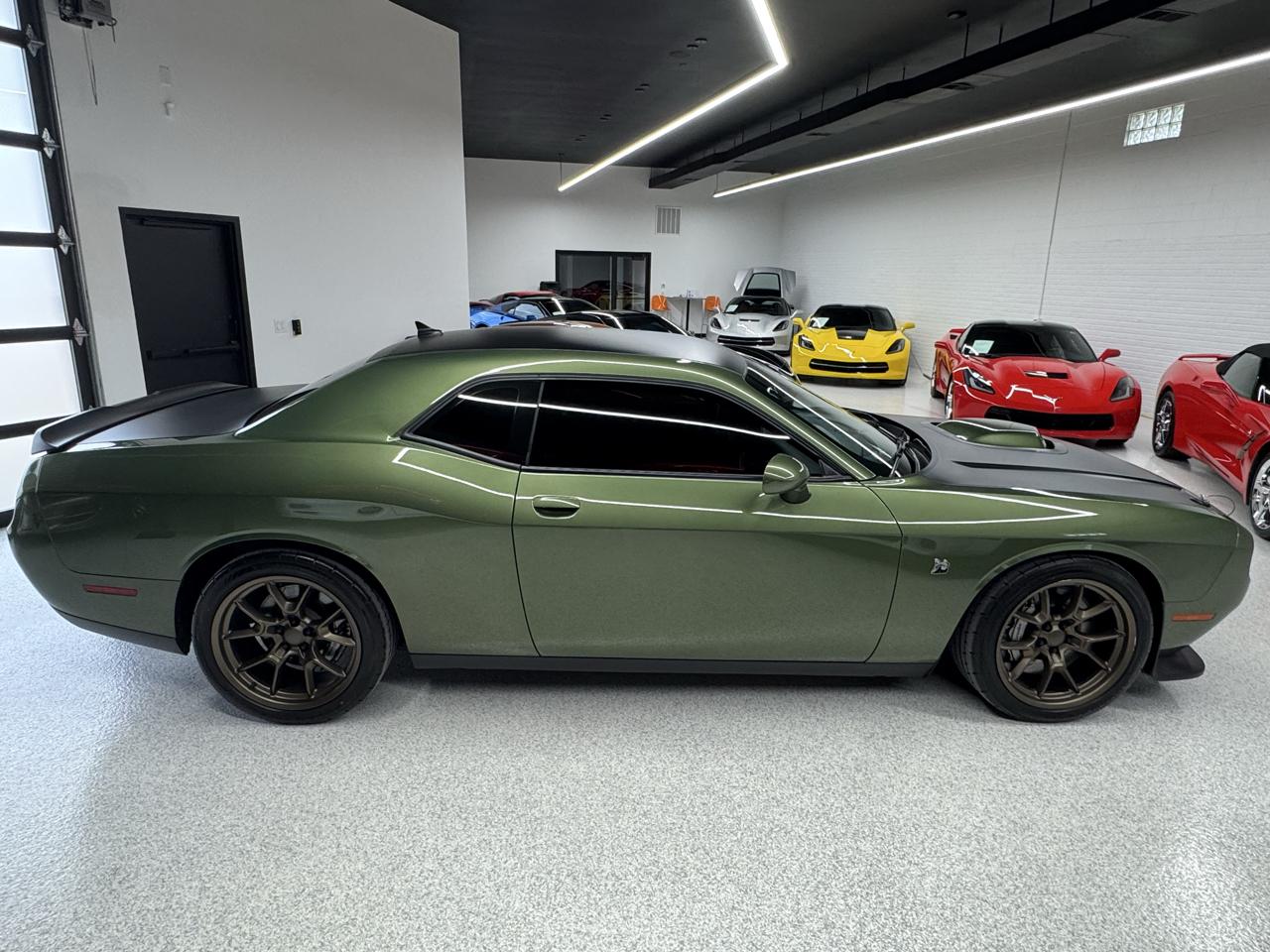 Dodge Challenger  2020