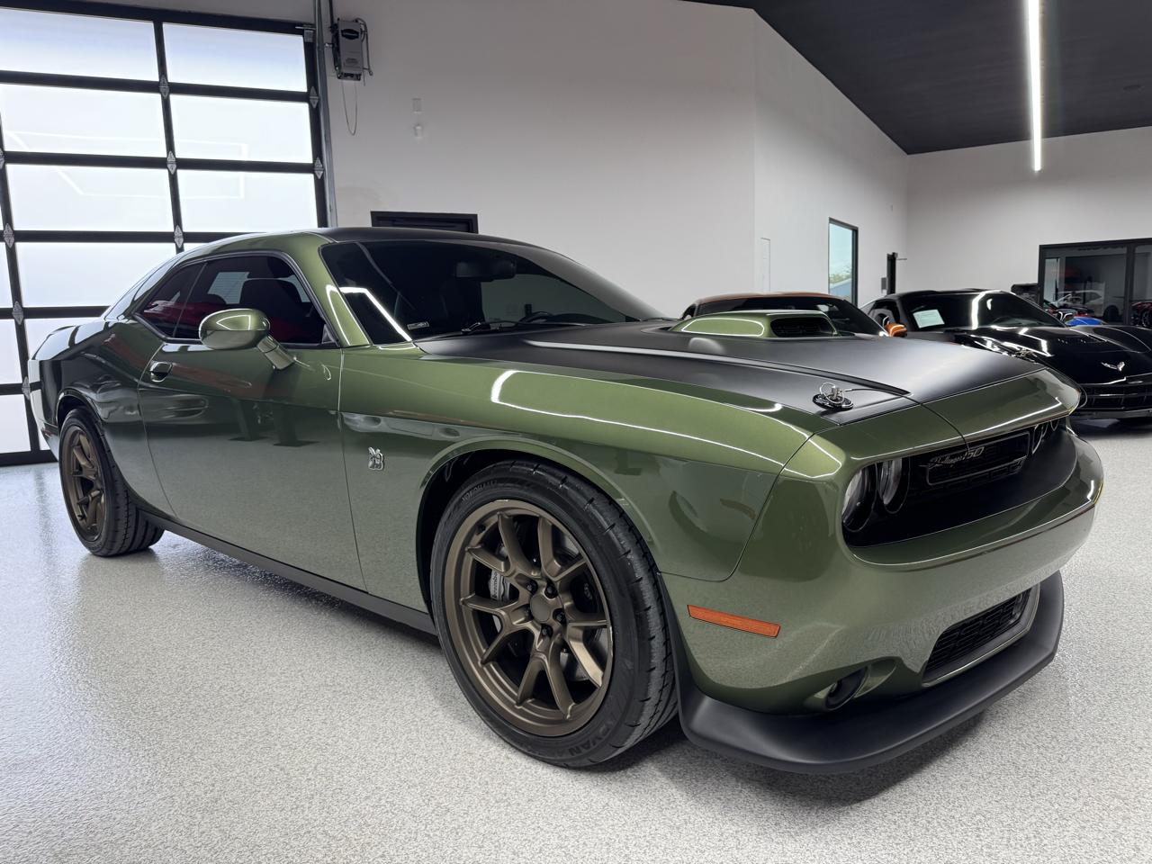 Dodge Challenger  2020