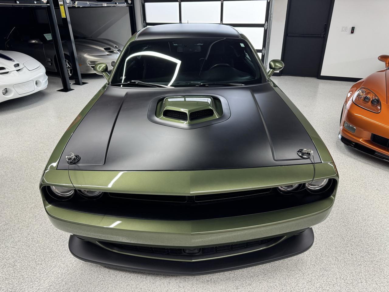 Dodge Challenger  2020