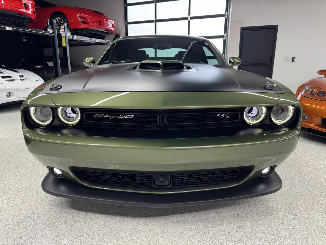 Dodge Challenger  2020