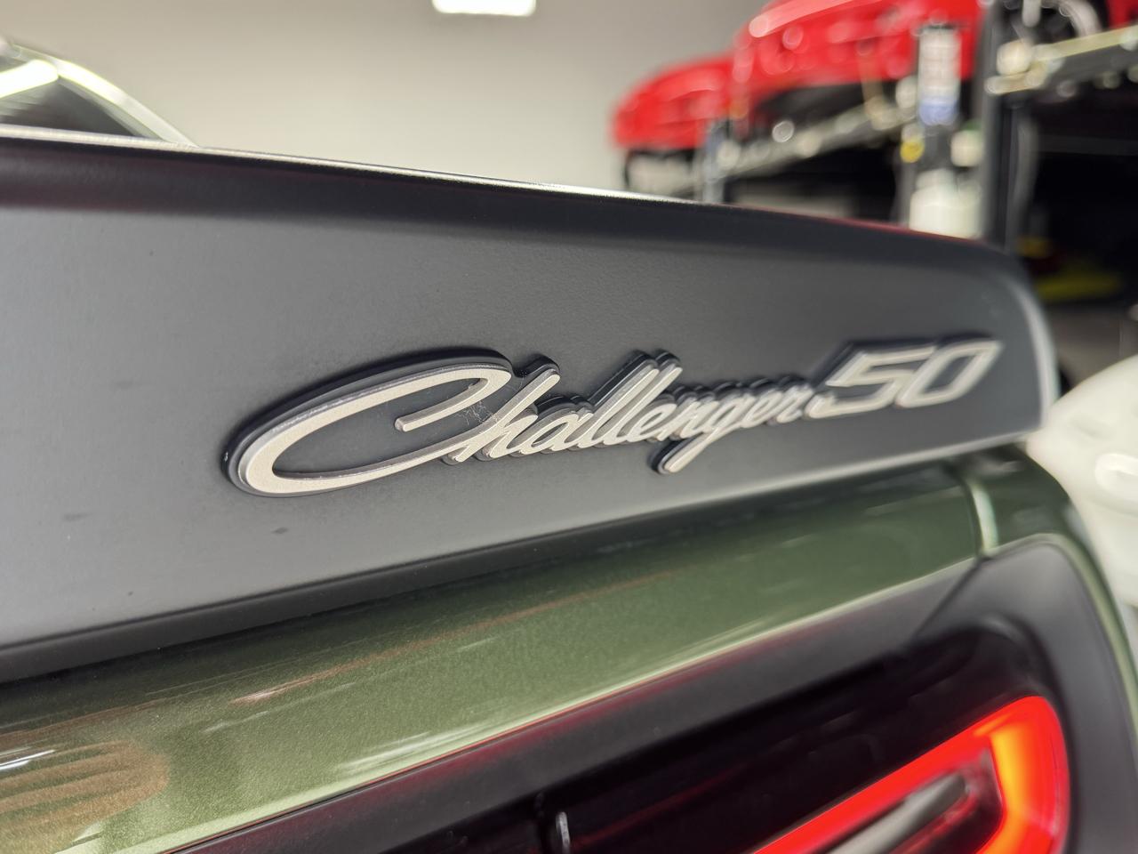 Dodge Challenger  2020