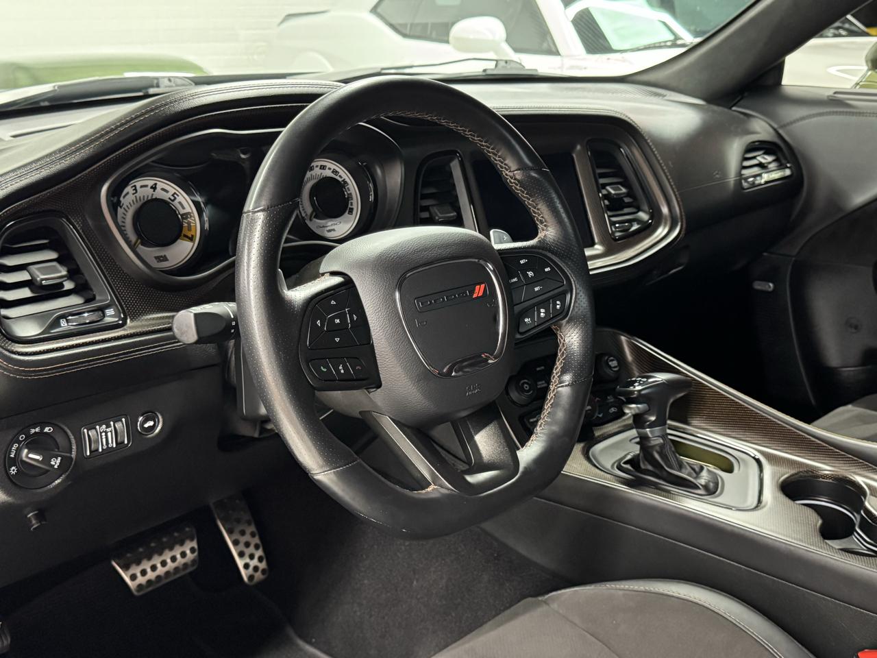 Dodge Challenger  2020