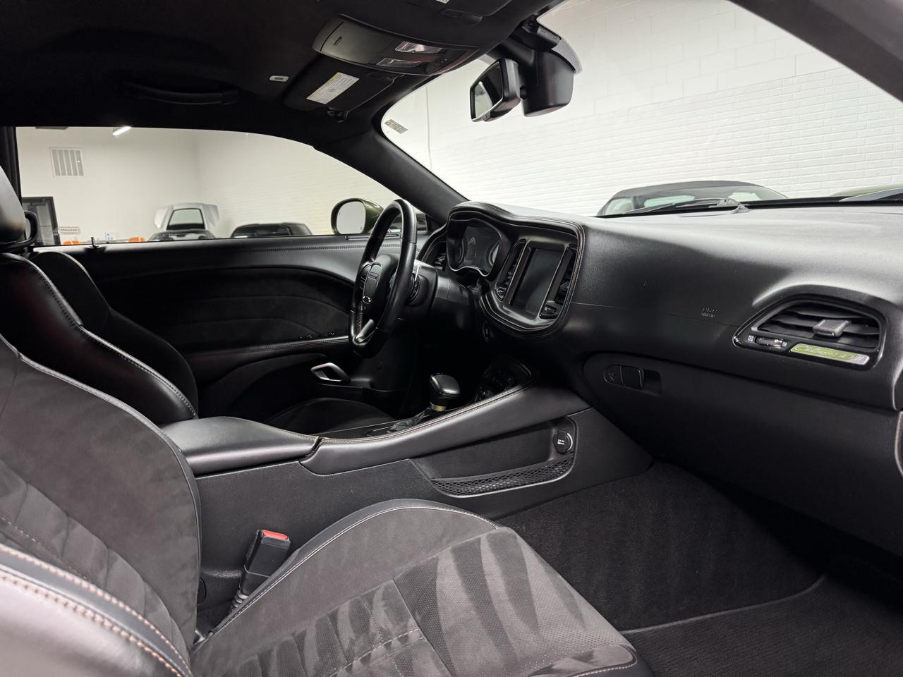 Dodge Challenger  2020