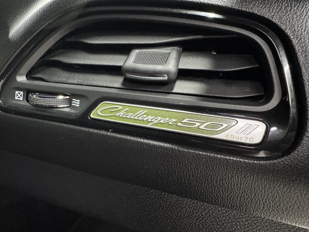 Dodge Challenger  2020