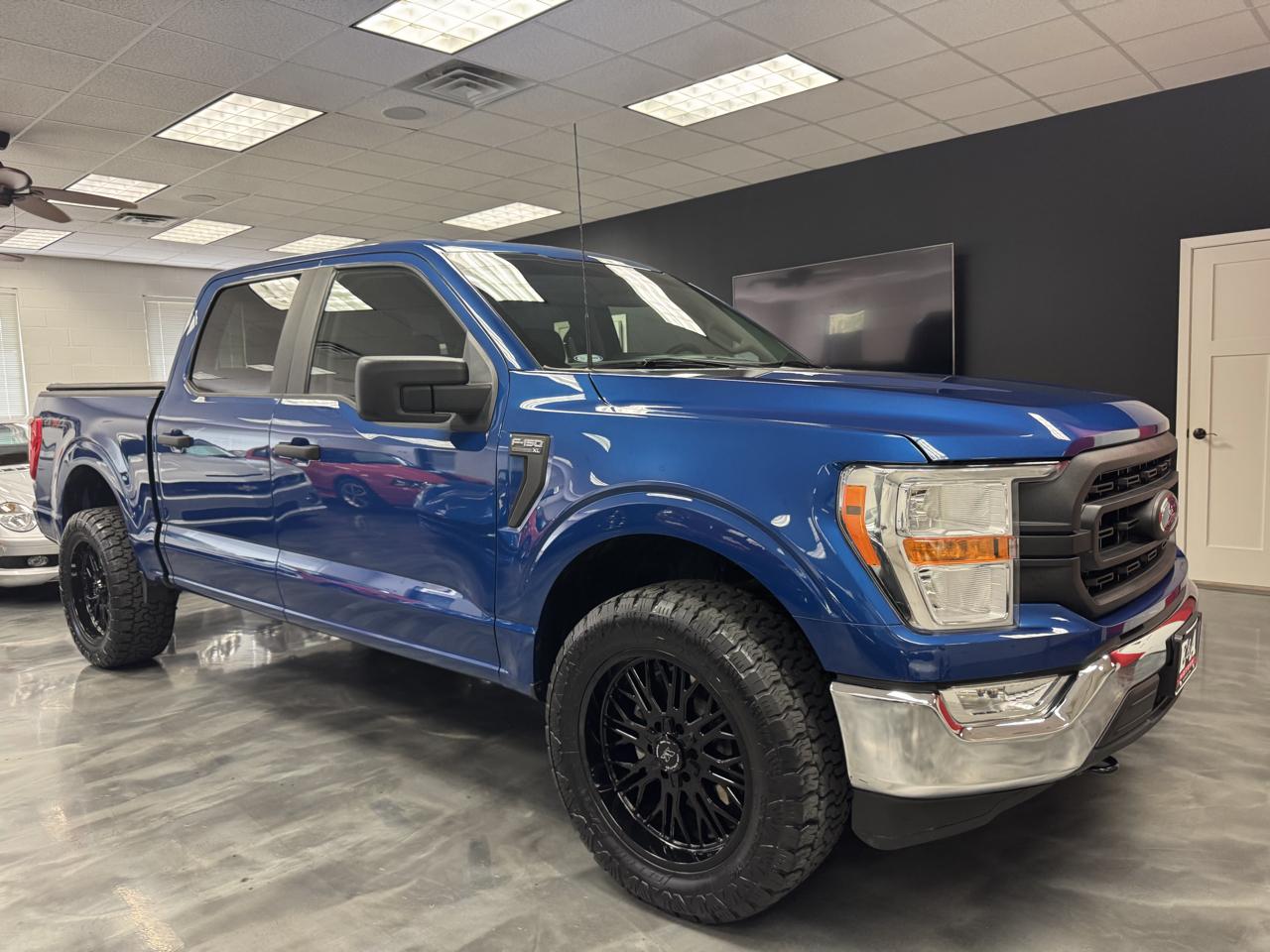 Ford F-150 XL 4WD SuperCrew 5.5' Box 2022