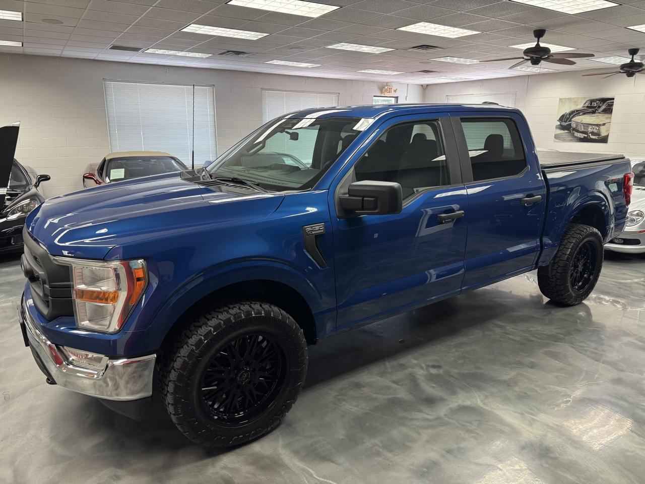 Ford F-150 XL 4WD SuperCrew 5.5' Box 2022