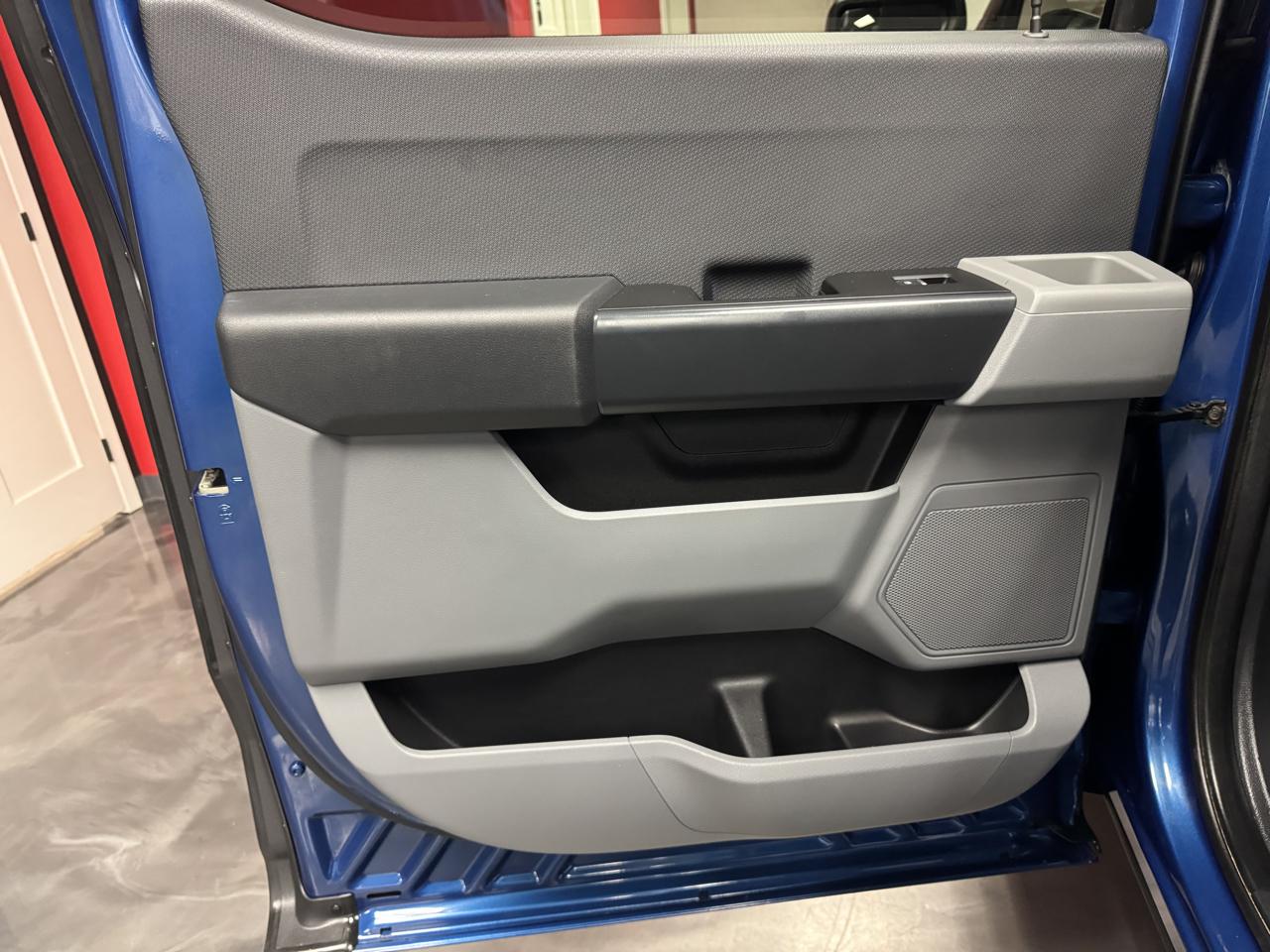 Ford F-150 XL 4WD SuperCrew 5.5' Box 2022