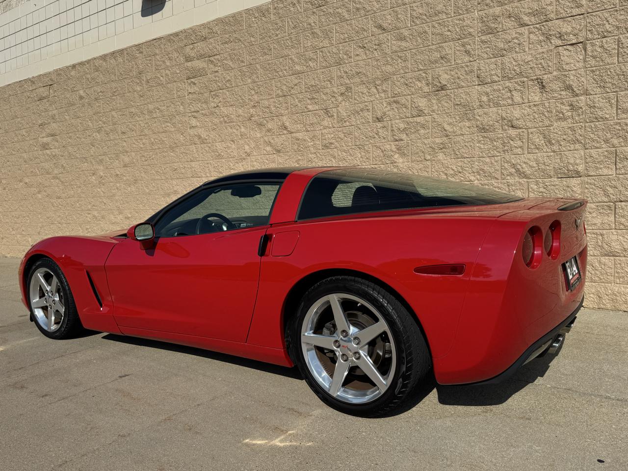 Chevrolet Corvette 2dr Cpe 2005