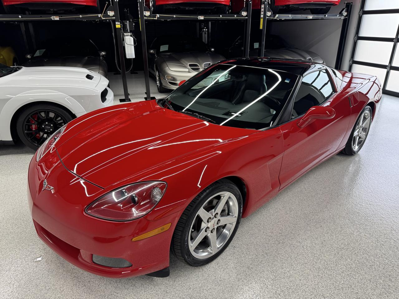 Chevrolet Corvette 2dr Cpe 2005