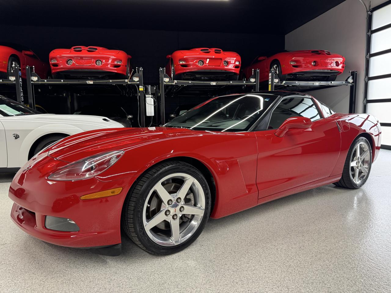 Chevrolet Corvette 2dr Cpe 2005
