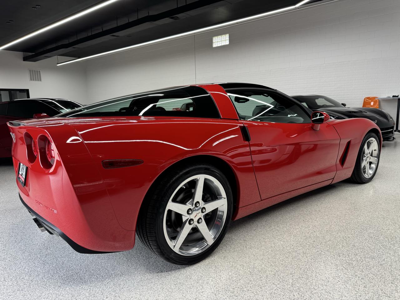 Chevrolet Corvette 2dr Cpe 2005
