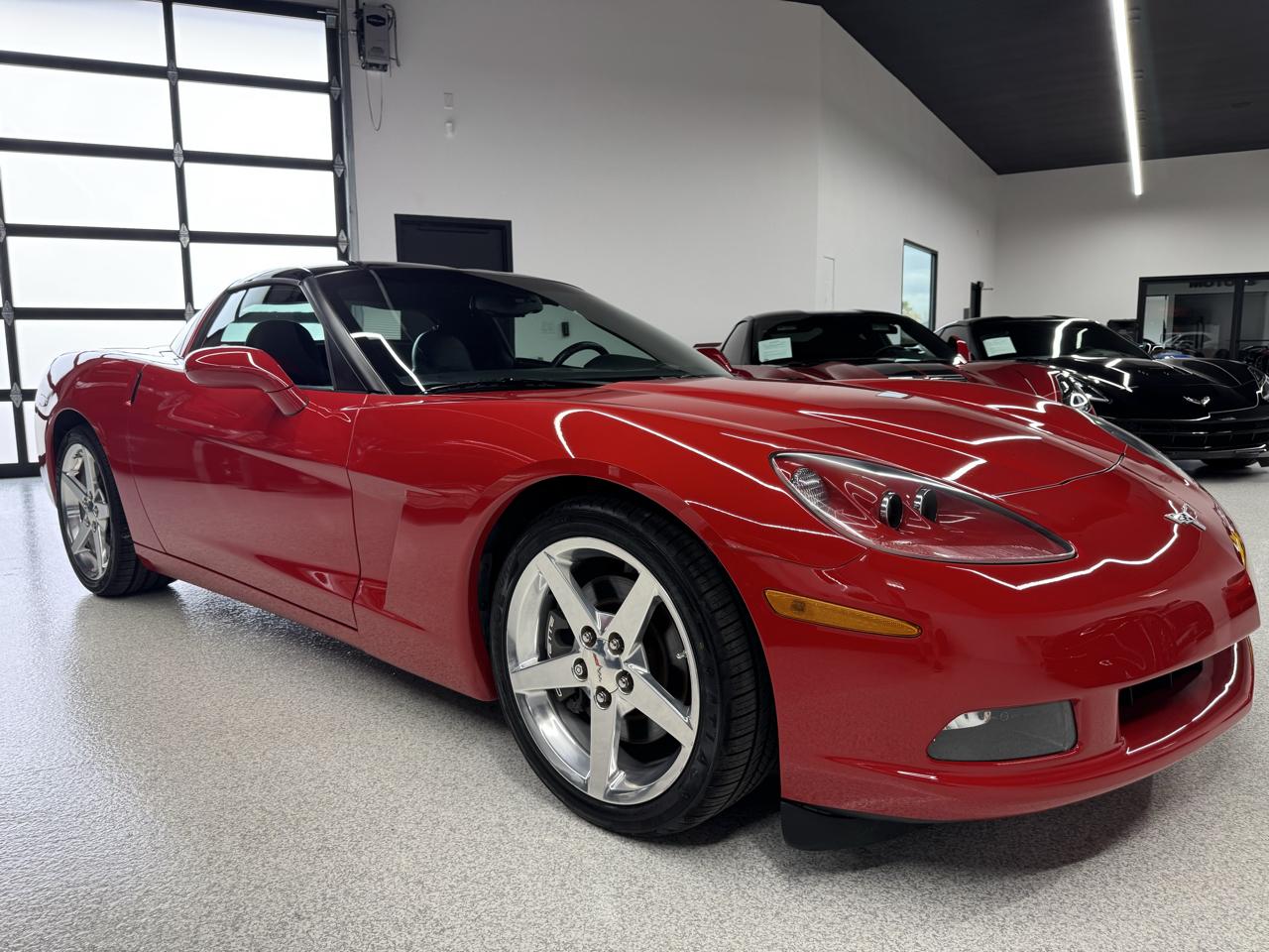 Chevrolet Corvette 2dr Cpe 2005
