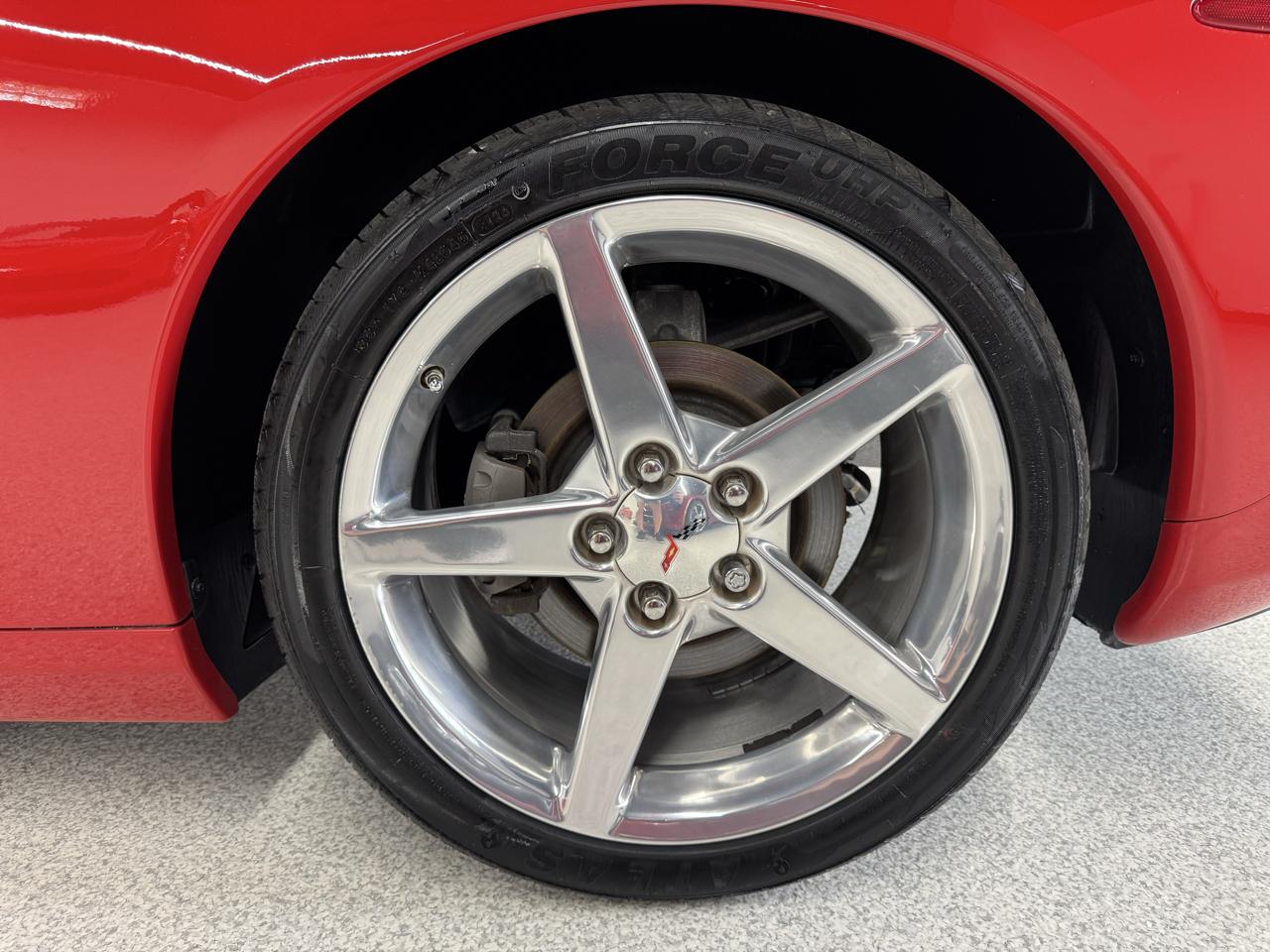 Chevrolet Corvette 2dr Cpe 2005
