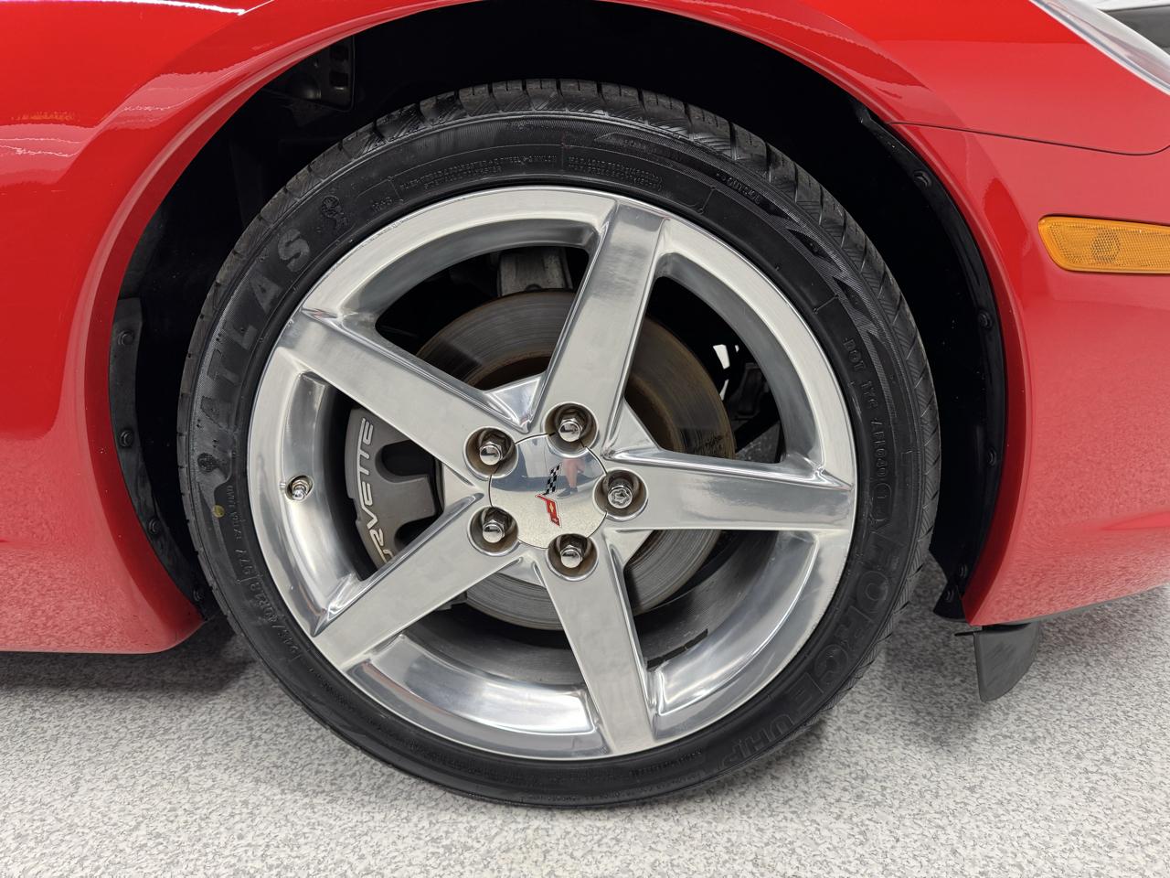 Chevrolet Corvette 2dr Cpe 2005