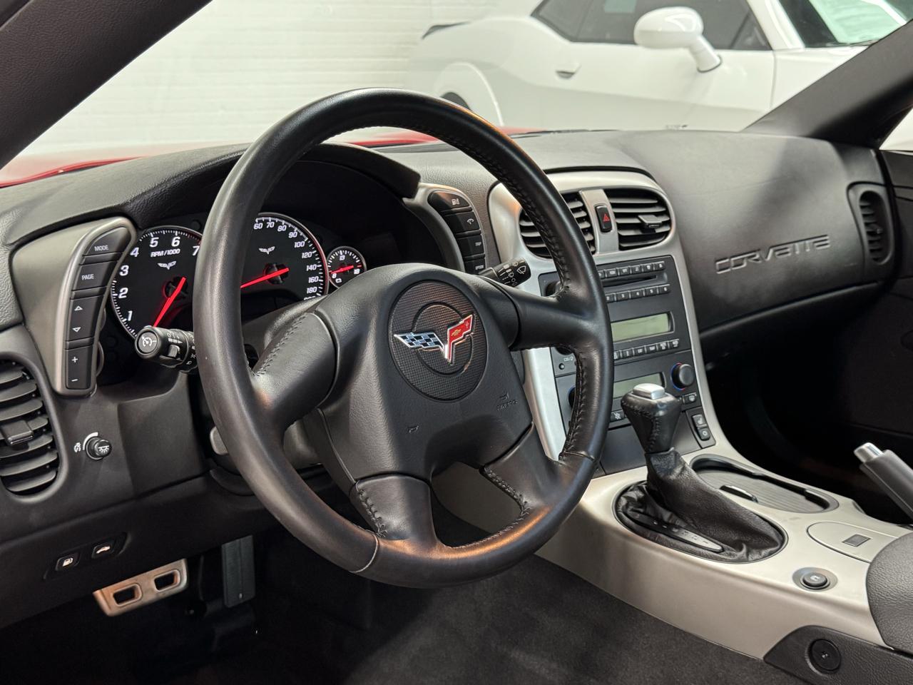 Chevrolet Corvette 2dr Cpe 2005