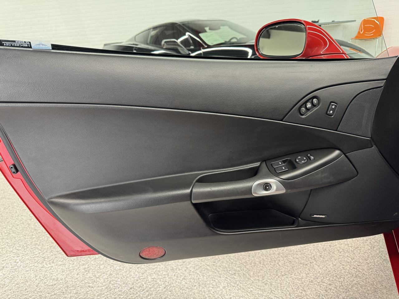 Chevrolet Corvette 2dr Cpe 2005