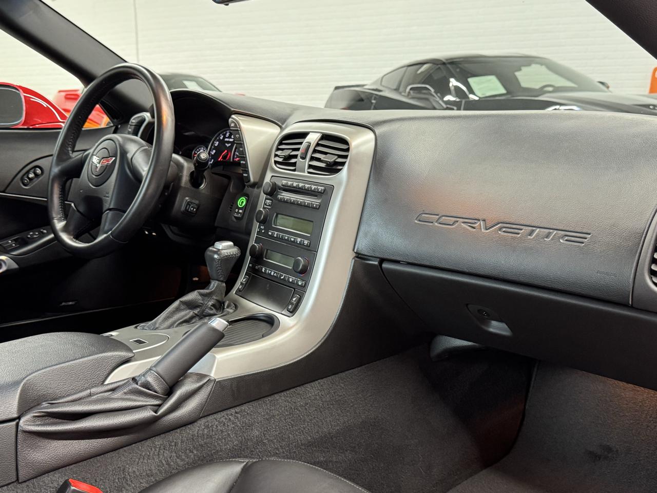 Chevrolet Corvette 2dr Cpe 2005