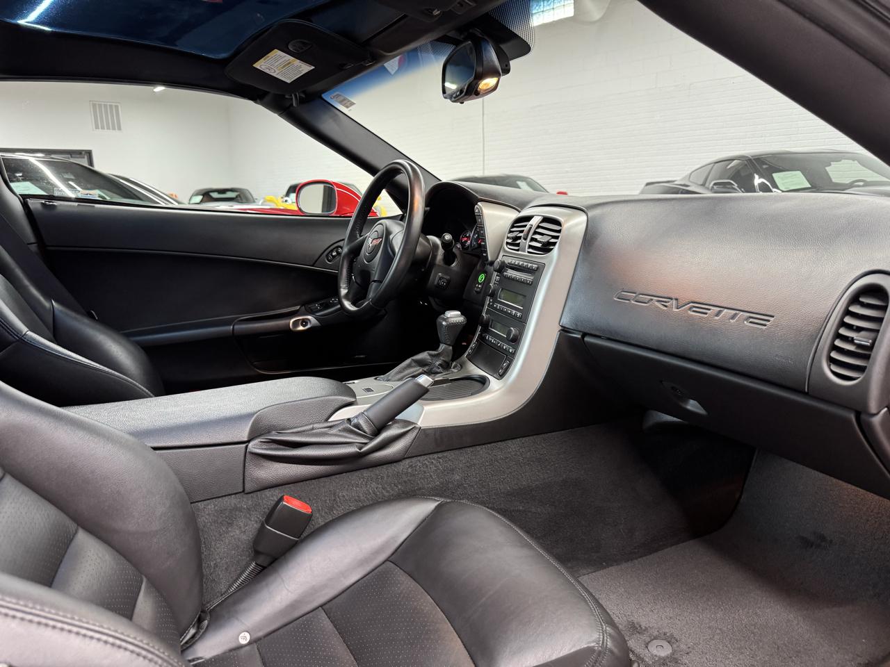 Chevrolet Corvette 2dr Cpe 2005