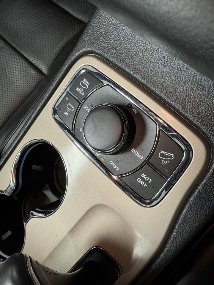 Jeep Grand Cherokee  2015
