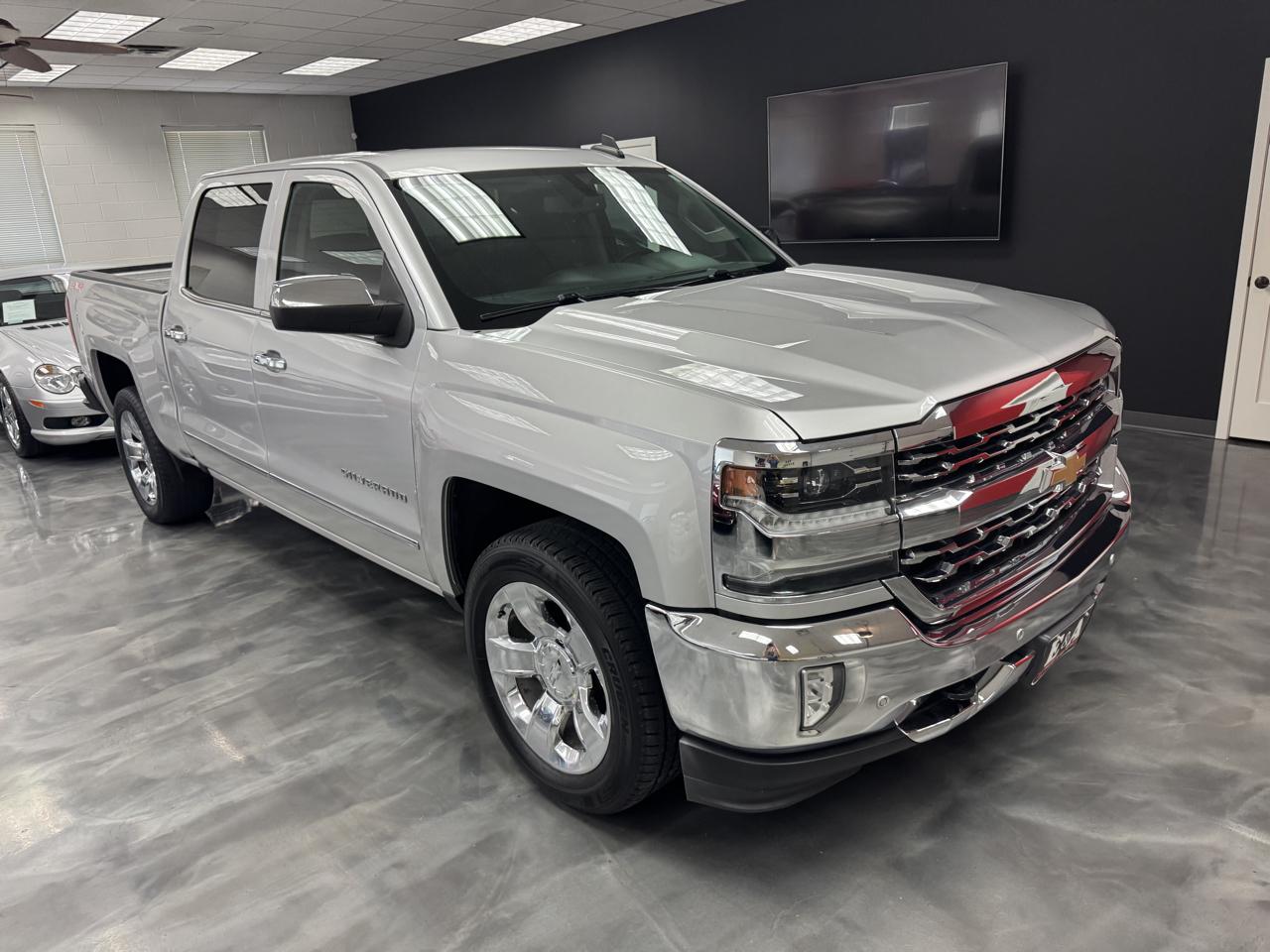 Chevrolet Silverado 1500 4WD Crew Cab 143.5" LTZ 2018