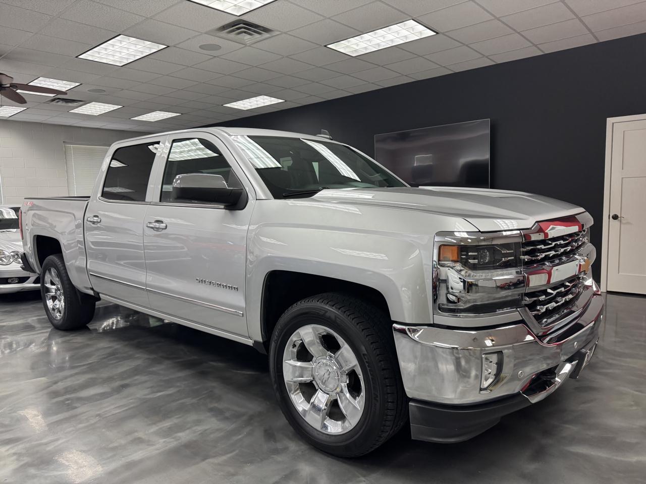 Chevrolet Silverado 1500 4WD Crew Cab 143.5" LTZ 2018