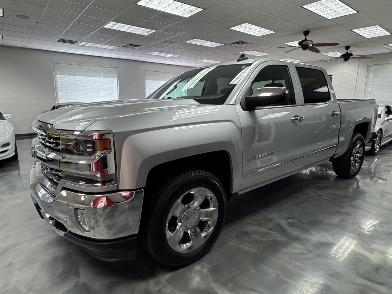 Chevrolet Silverado 1500 4WD Crew Cab 143.5" LTZ 2018