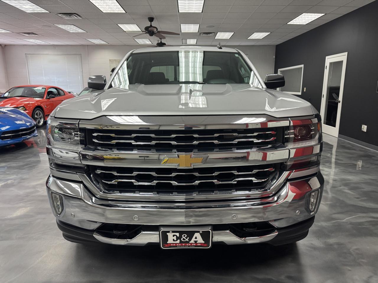 Chevrolet Silverado 1500 4WD Crew Cab 143.5" LTZ 2018