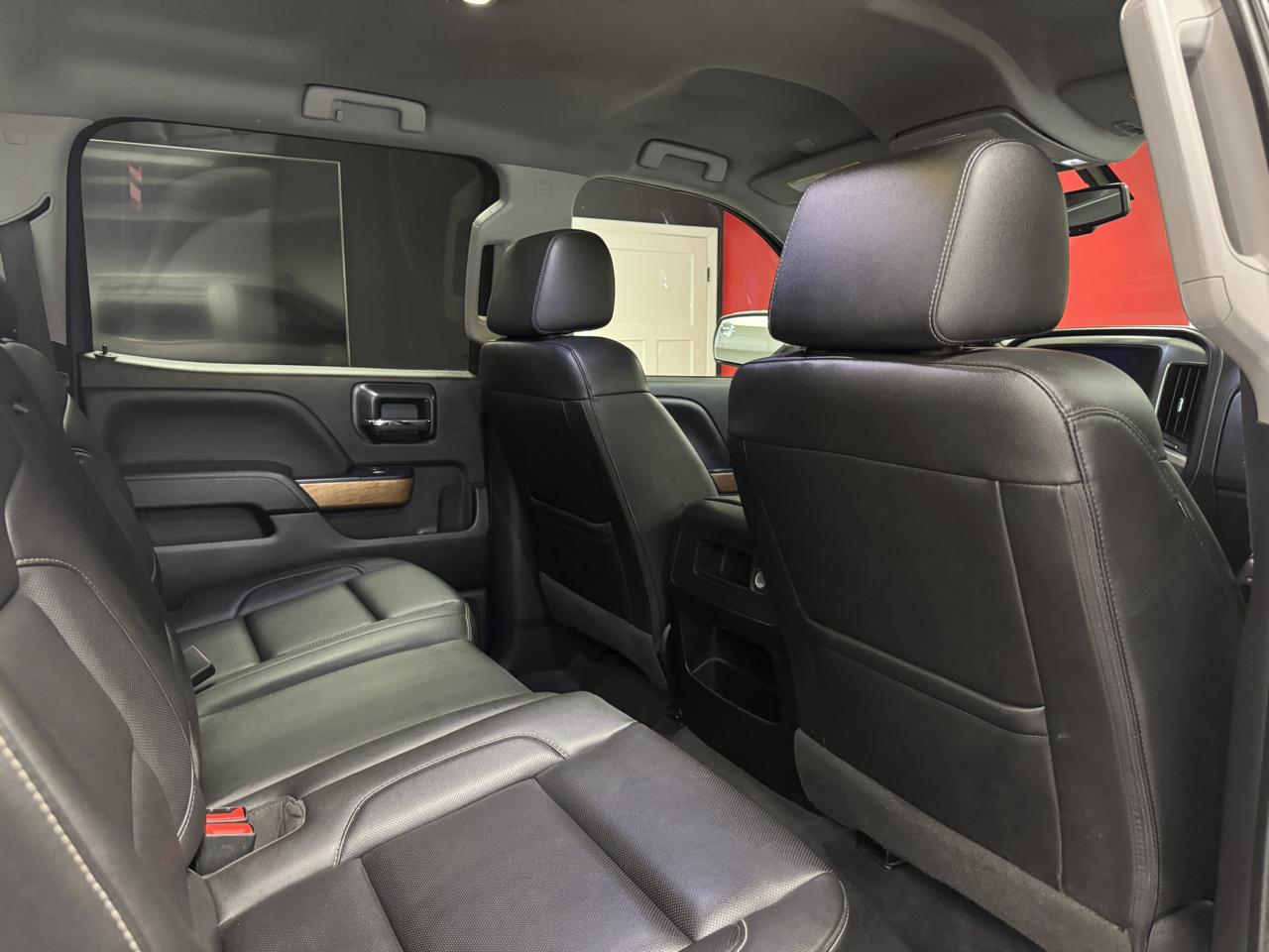 Chevrolet Silverado 1500 4WD Crew Cab 143.5" LTZ 2018