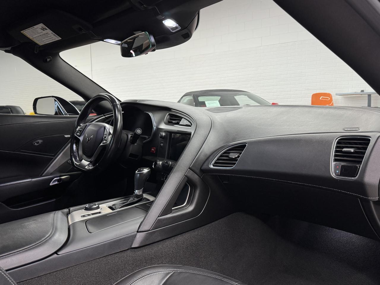 Chevrolet Corvette 2dr Stingray Cpe w/1LT 2019