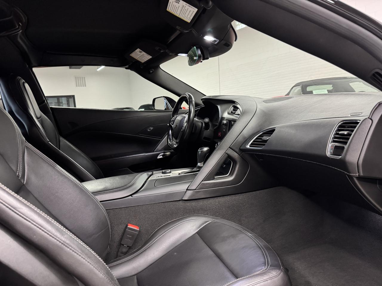 Chevrolet Corvette 2dr Stingray Cpe w/1LT 2019