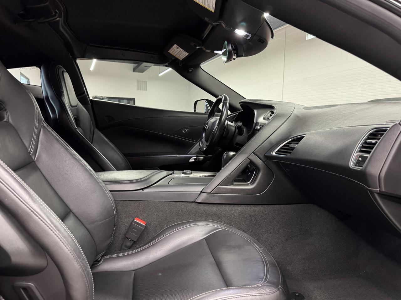 Chevrolet Corvette 2dr Stingray Cpe w/1LT 2019