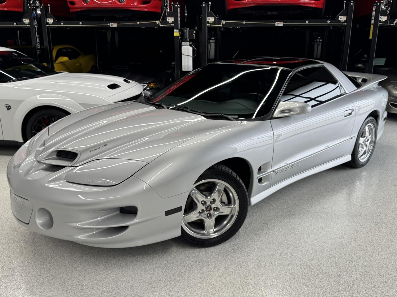 Pontiac Firebird Trans Am WS6 2000