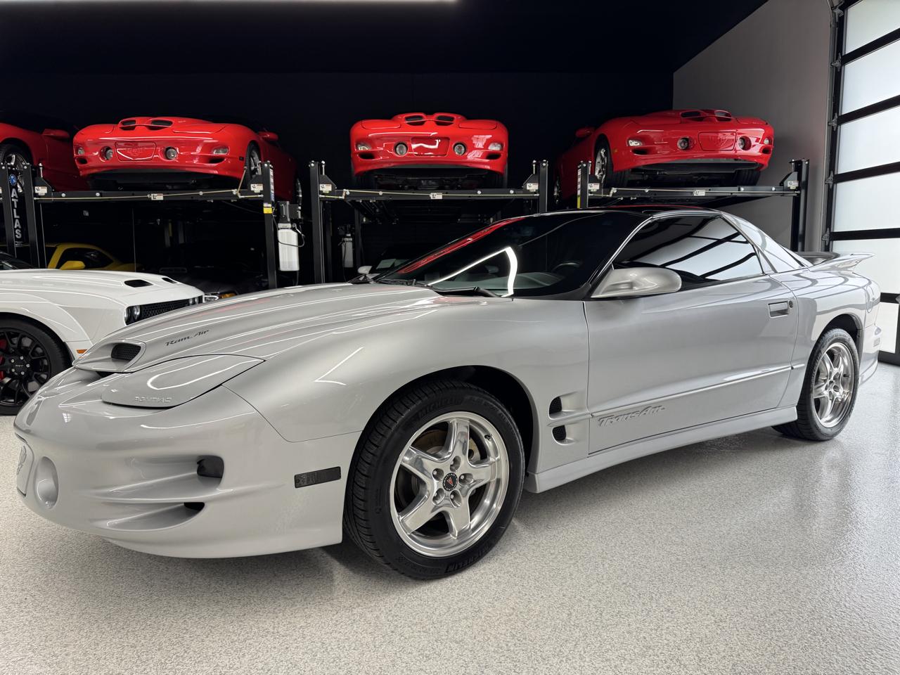 Pontiac Firebird Trans Am WS6 2000