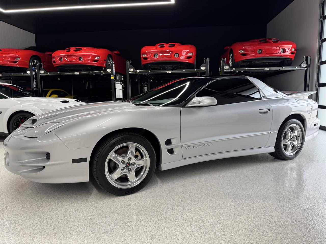 Pontiac Firebird Trans Am WS6 2000