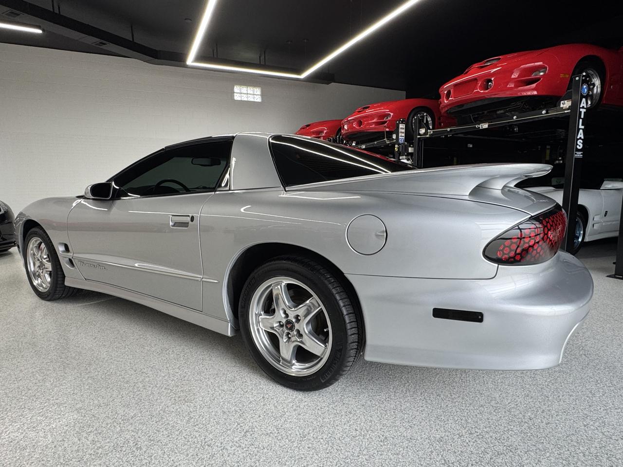 Pontiac Firebird Trans Am WS6 2000