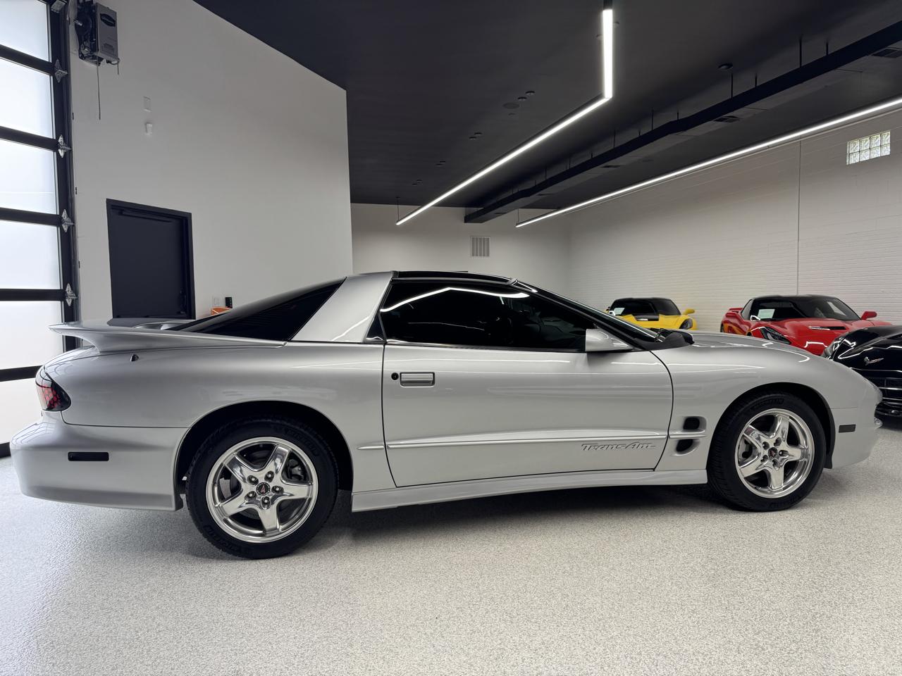 Pontiac Firebird Trans Am WS6 2000