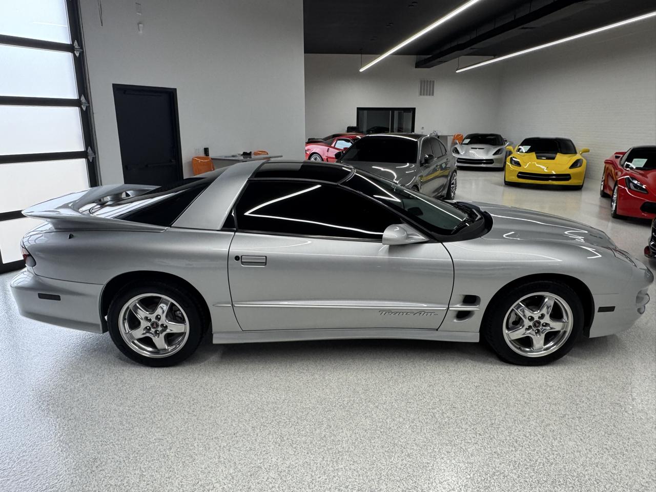 Pontiac Firebird Trans Am WS6 2000