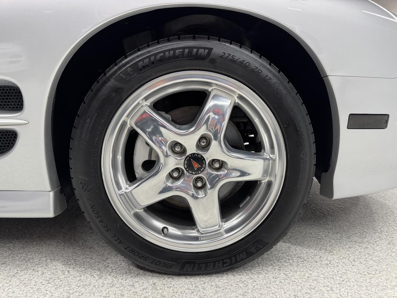 Pontiac Firebird Trans Am WS6 2000