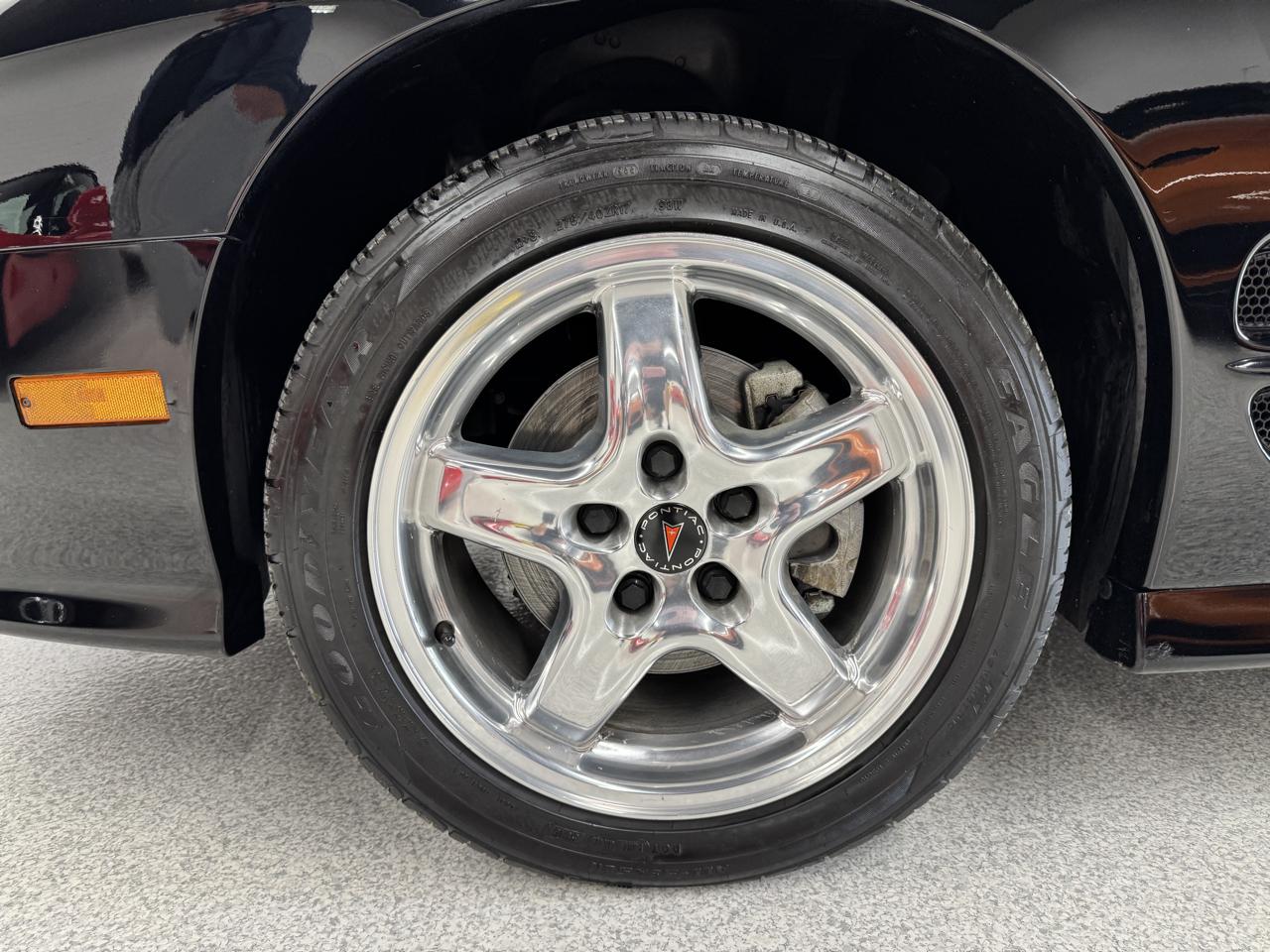 Pontiac Firebird Trans Am WS6 2002