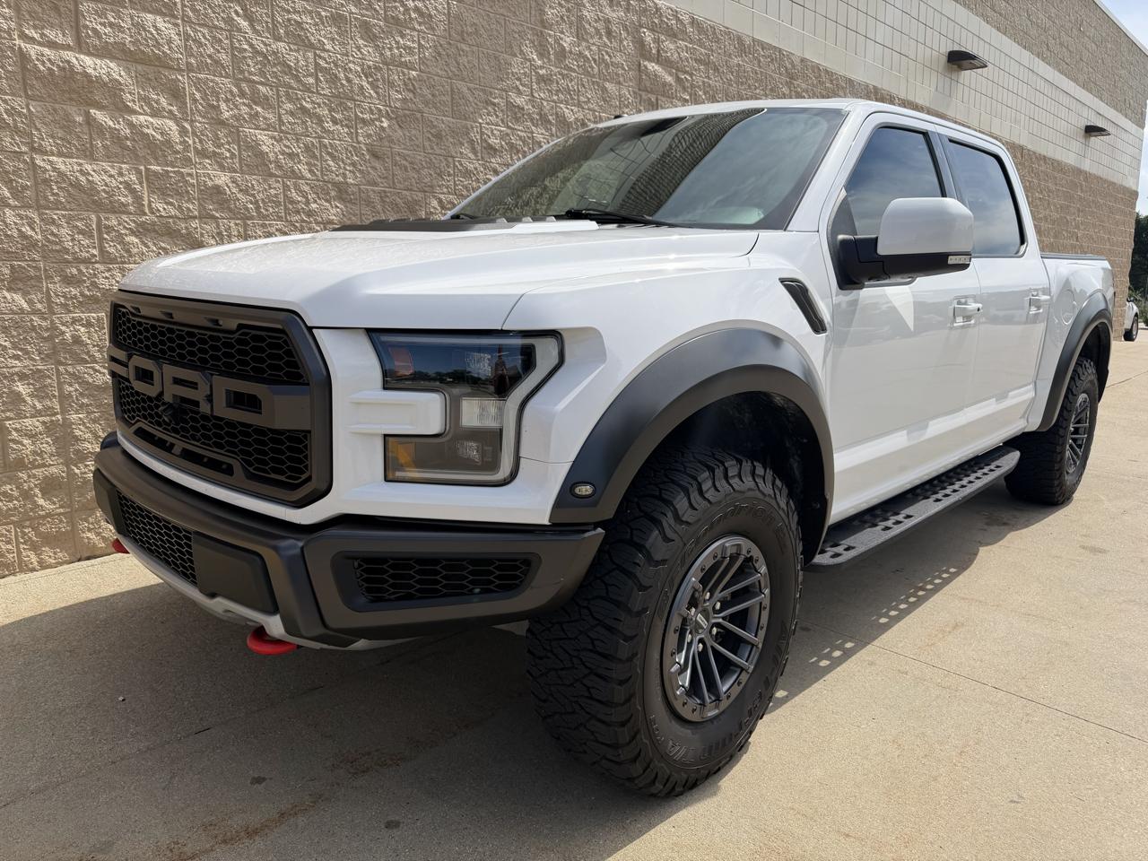 Ford F-150 Raptor 4WD SuperCrew 5.5' Box 2017
