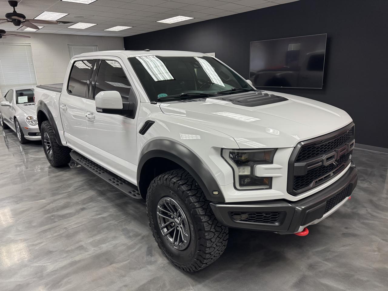 Ford F-150 Raptor 4WD SuperCrew 5.5' Box 2017