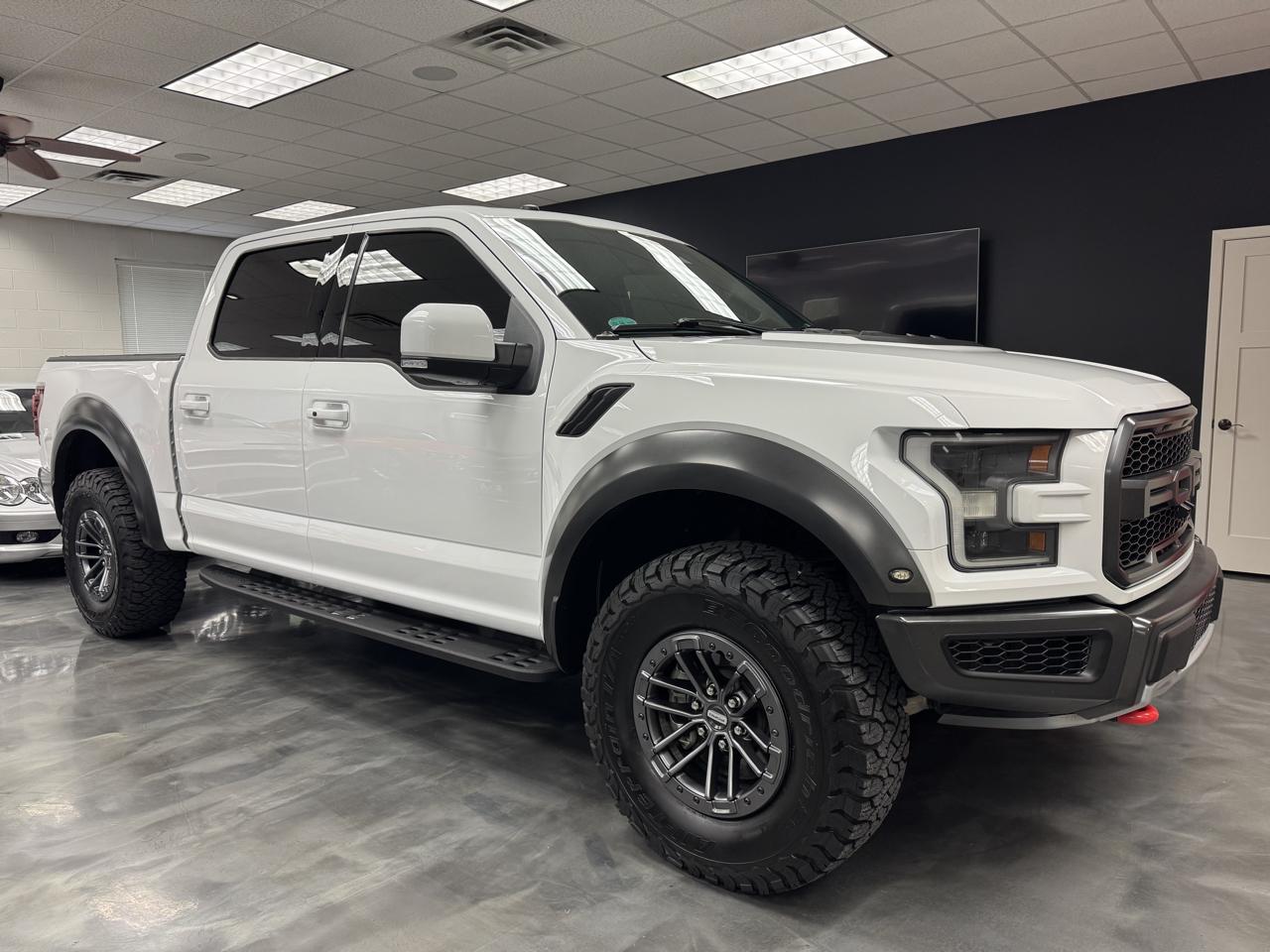Ford F-150 Raptor 4WD SuperCrew 5.5' Box 2017