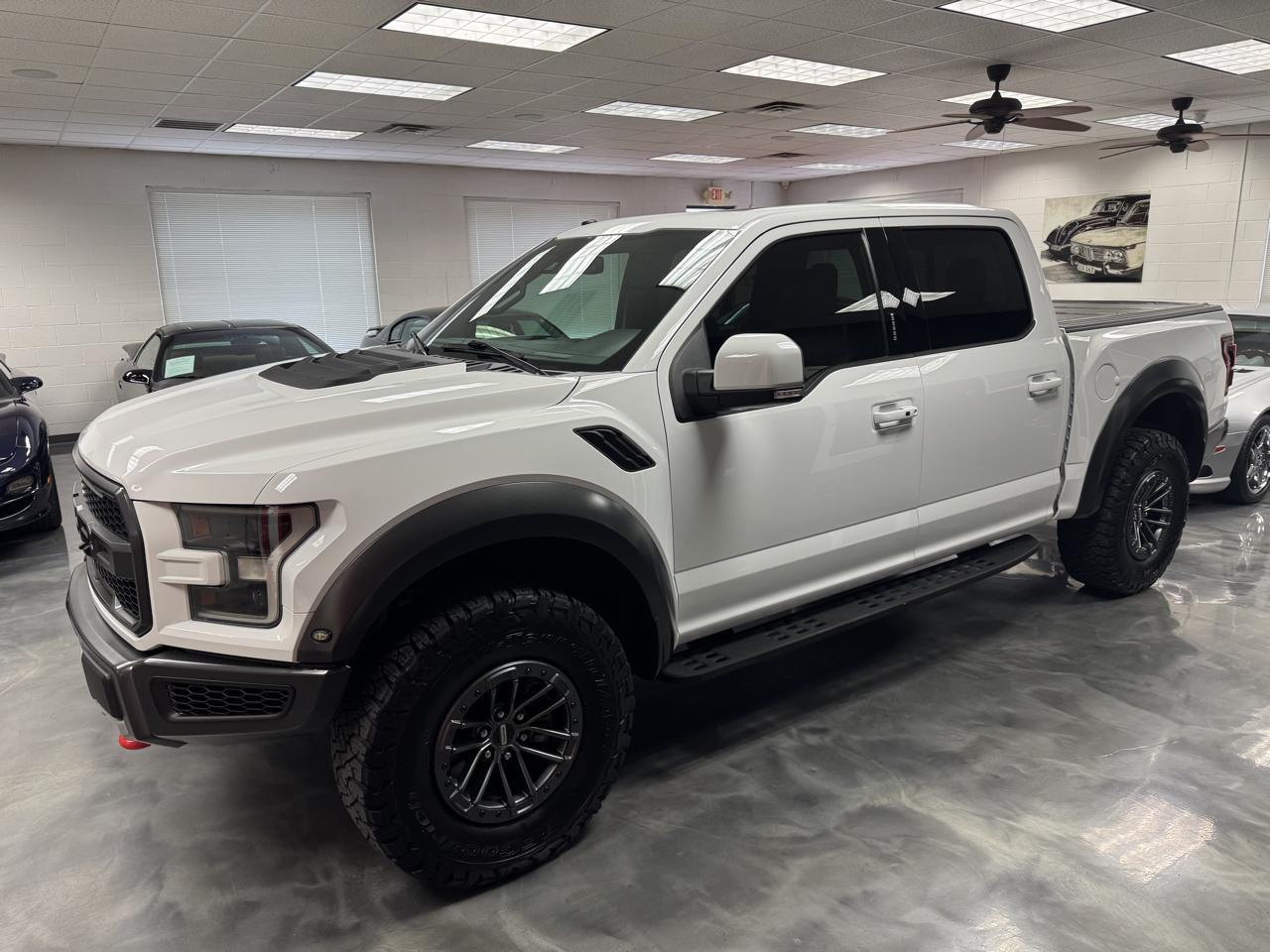 Ford F-150 Raptor 4WD SuperCrew 5.5' Box 2017