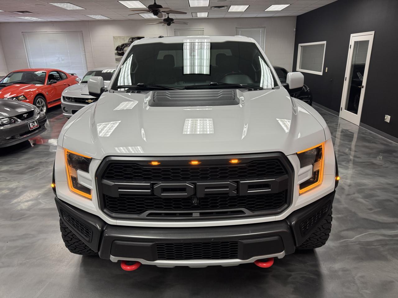 Ford F-150 Raptor 4WD SuperCrew 5.5' Box 2017
